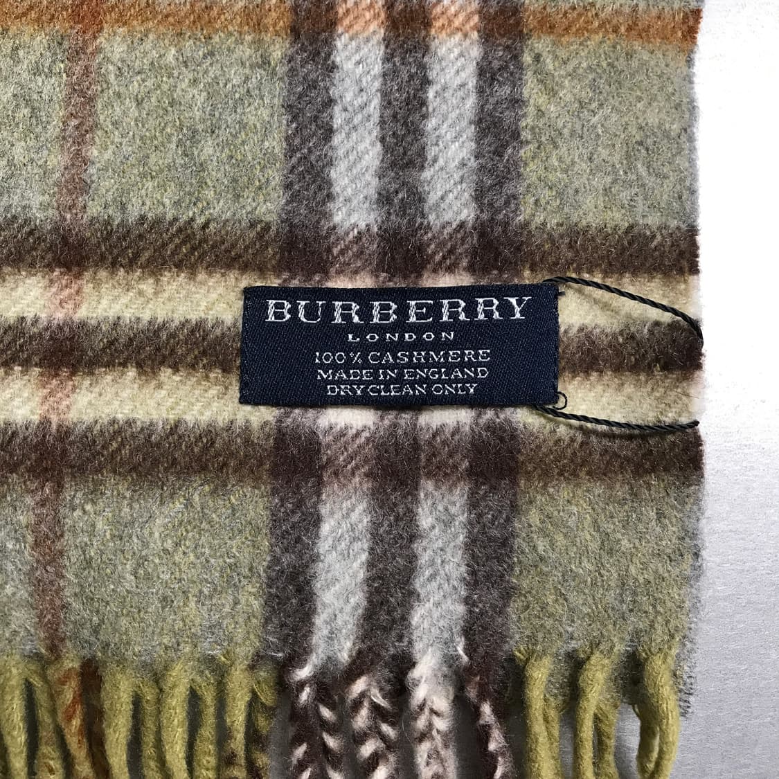 버버리 정품 캐시미어 머플러 그린 상품이미지4