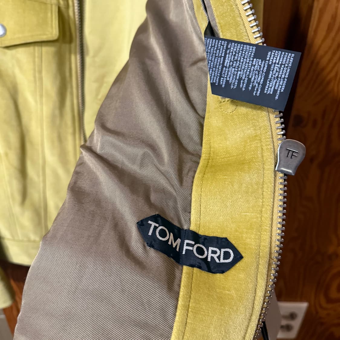 톰포드 올리브 벨벳 레더 트러커 자켓  상품이미지4