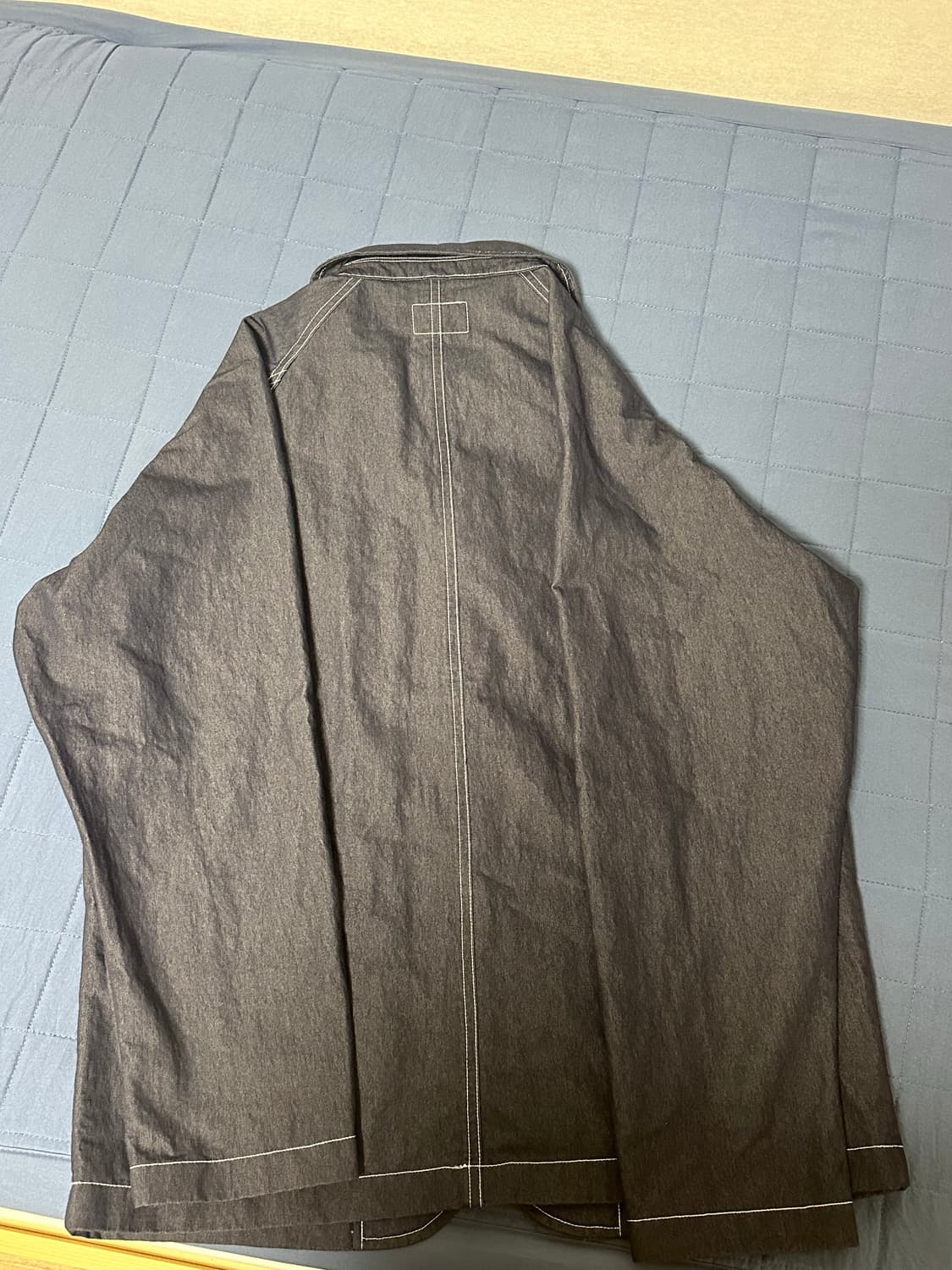 비헤비어 Beheavyer 흑청 데님 자켓 (100) 택 없는 새상품 상품이미지4