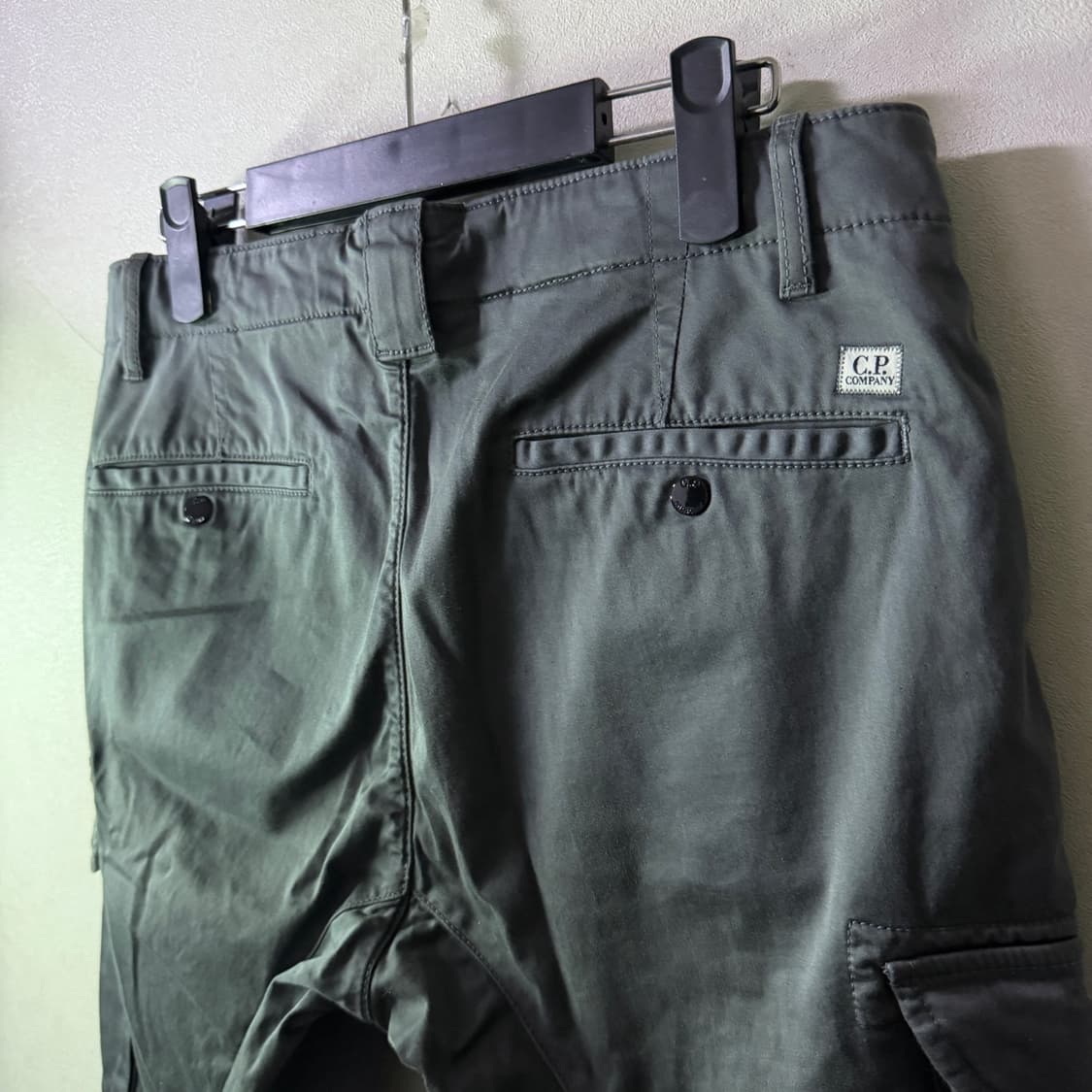 C.P컴퍼니 남성 렌즈포켓 카고팬츠 46 (남성 32정도) 상품이미지9
