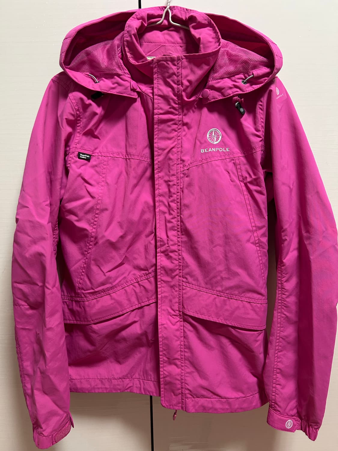 빈폴 아웃도어 핑크 바람막이 자켓 90 상품이미지1