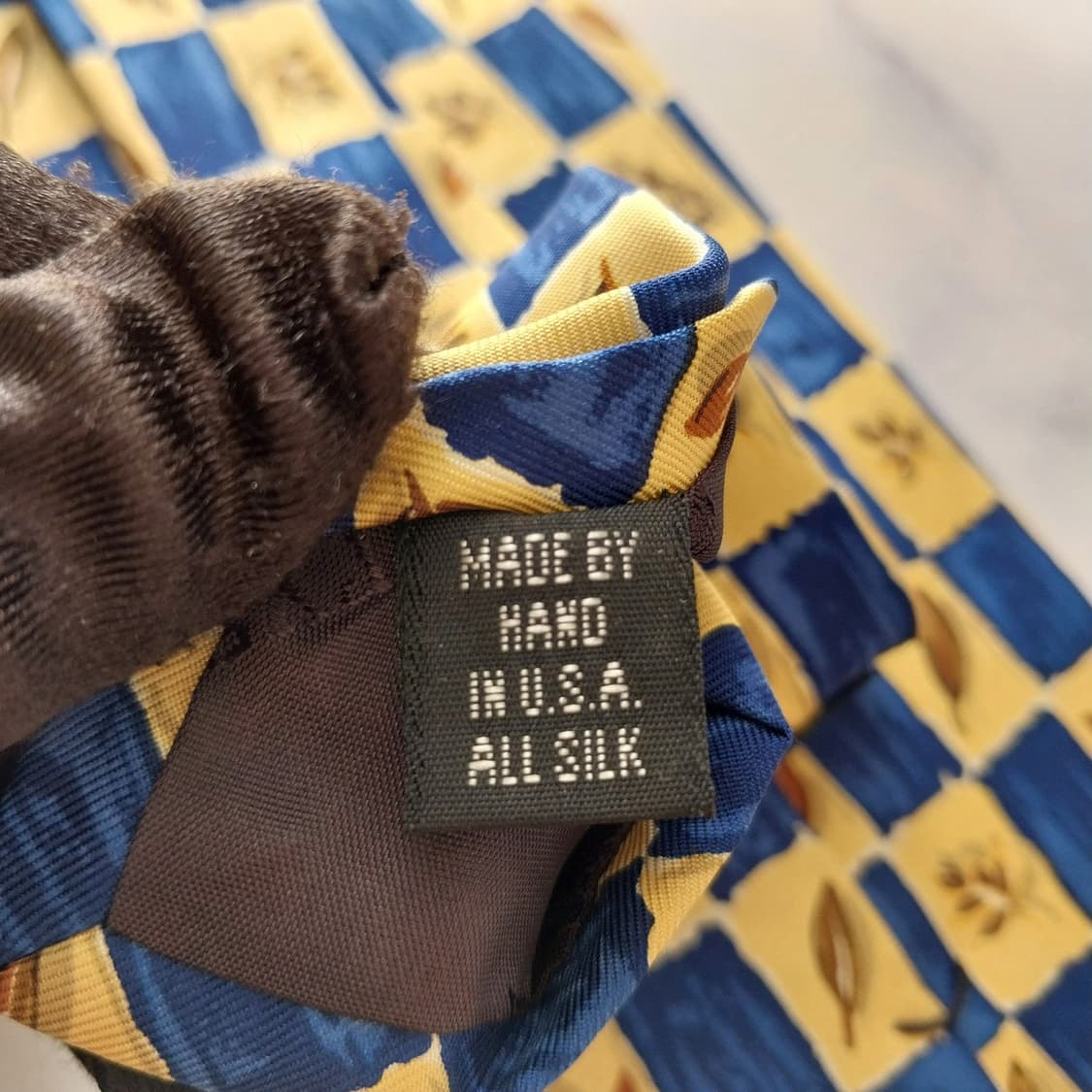 버버리 실크 블루 체크 리프 패턴 넥타이 10cm A+등급 K1772
 상품이미지10