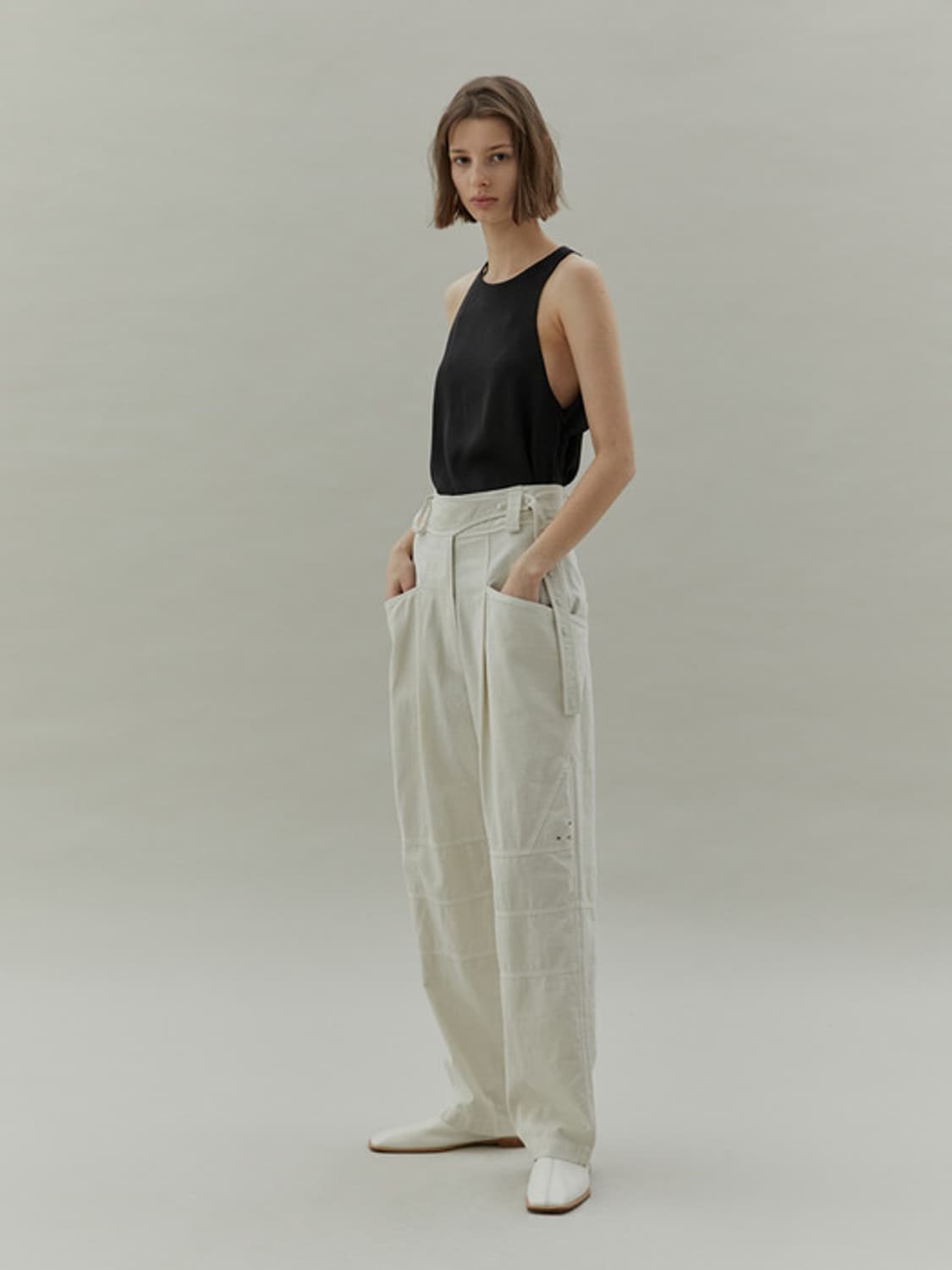 로우클래식 백 슬릿 슬리브리스 low classic sleeveless 상품이미지2
