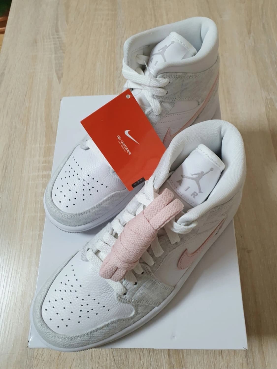 [230]조던1 미드 아이언 오어(W) 상품이미지1