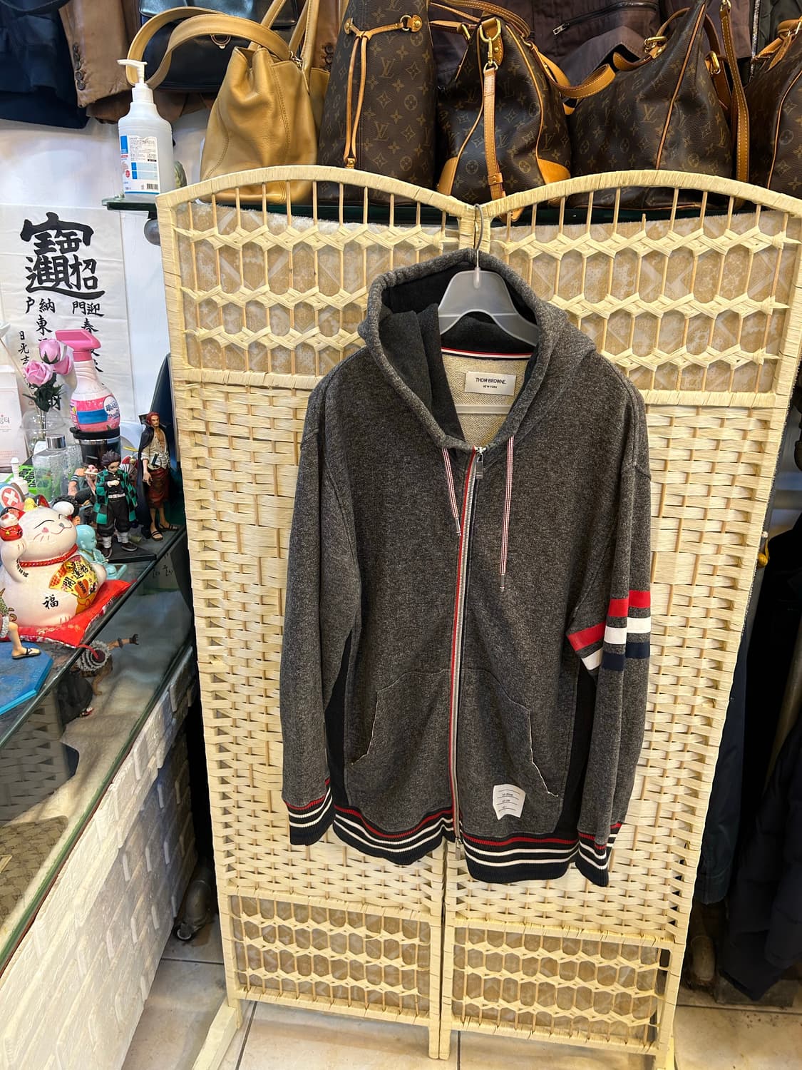 4/105 정품 톰브라운 후드집업 팝니다 상품이미지1