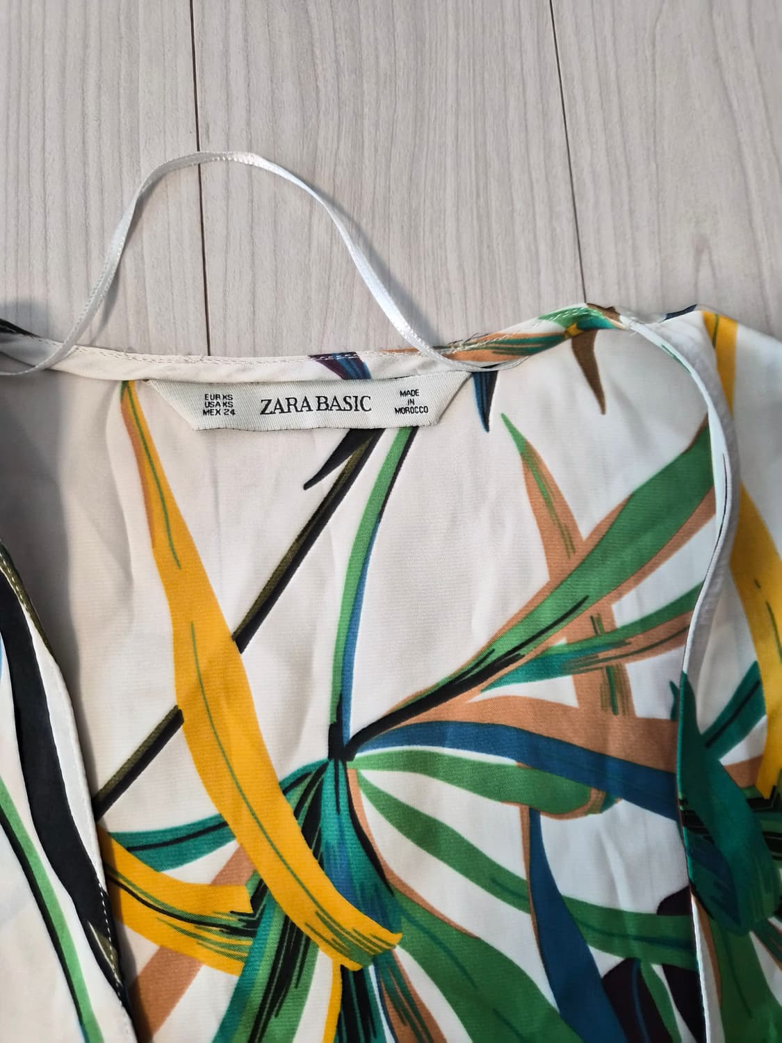 자라(ZARA) 트로피컬 나뭇잎 패턴 랩 블라우스 (XS) 상품이미지4