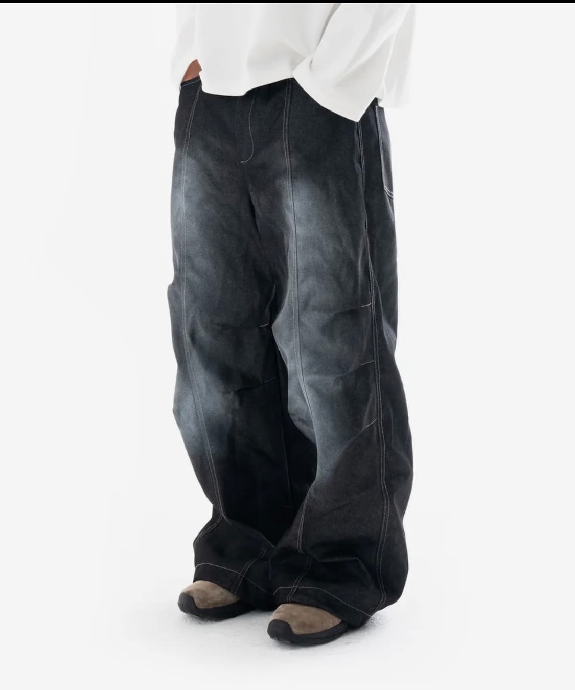 아캄 Sprayed Denim Pants (Black) 상품이미지1