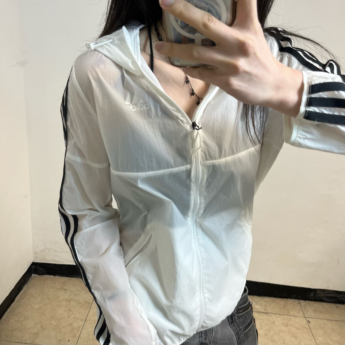 Adidas white running windbreaker 상품이미지3