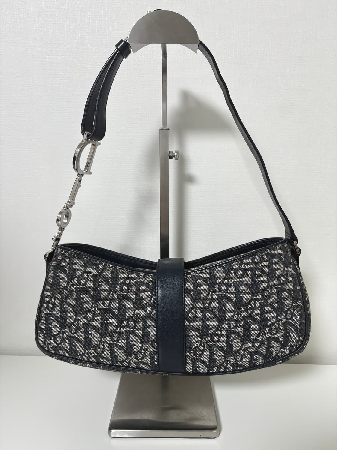 디올 디링 오블리크 새들백 상품이미지7