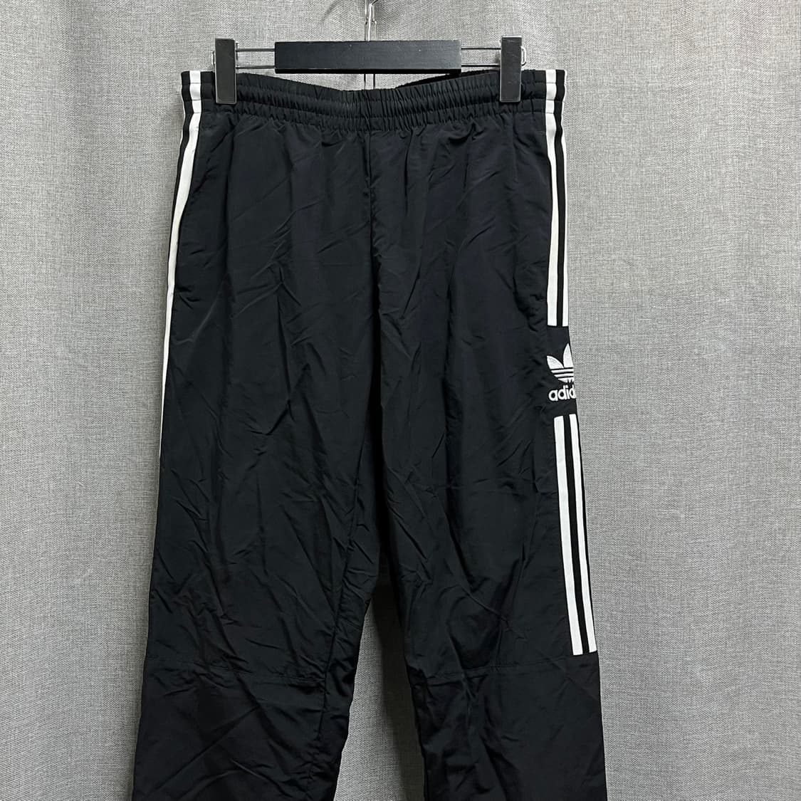 [M] ADIDAS 아디다스 오리지널스 삼선 나일론 트랙 조거팬츠 상품이미지3