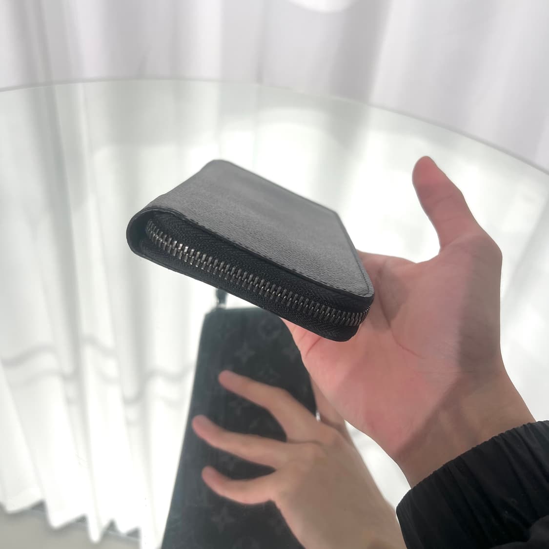 루이비통 모노그램 지퍼돌이 장지갑 블랙 상품이미지7