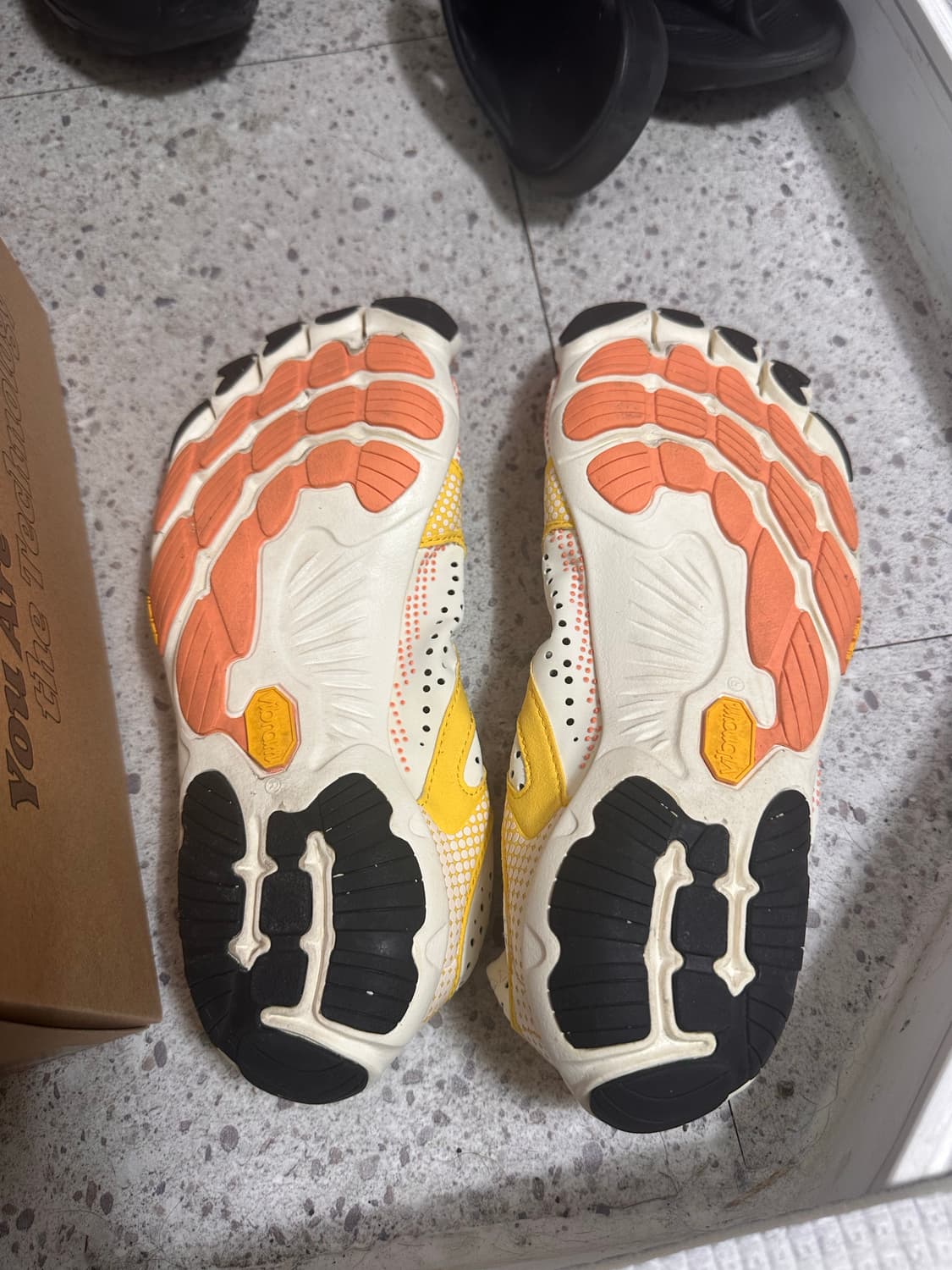 비브람[vibram]파이브핑거스V-RUN아이보리옐로우275 상품이미지5