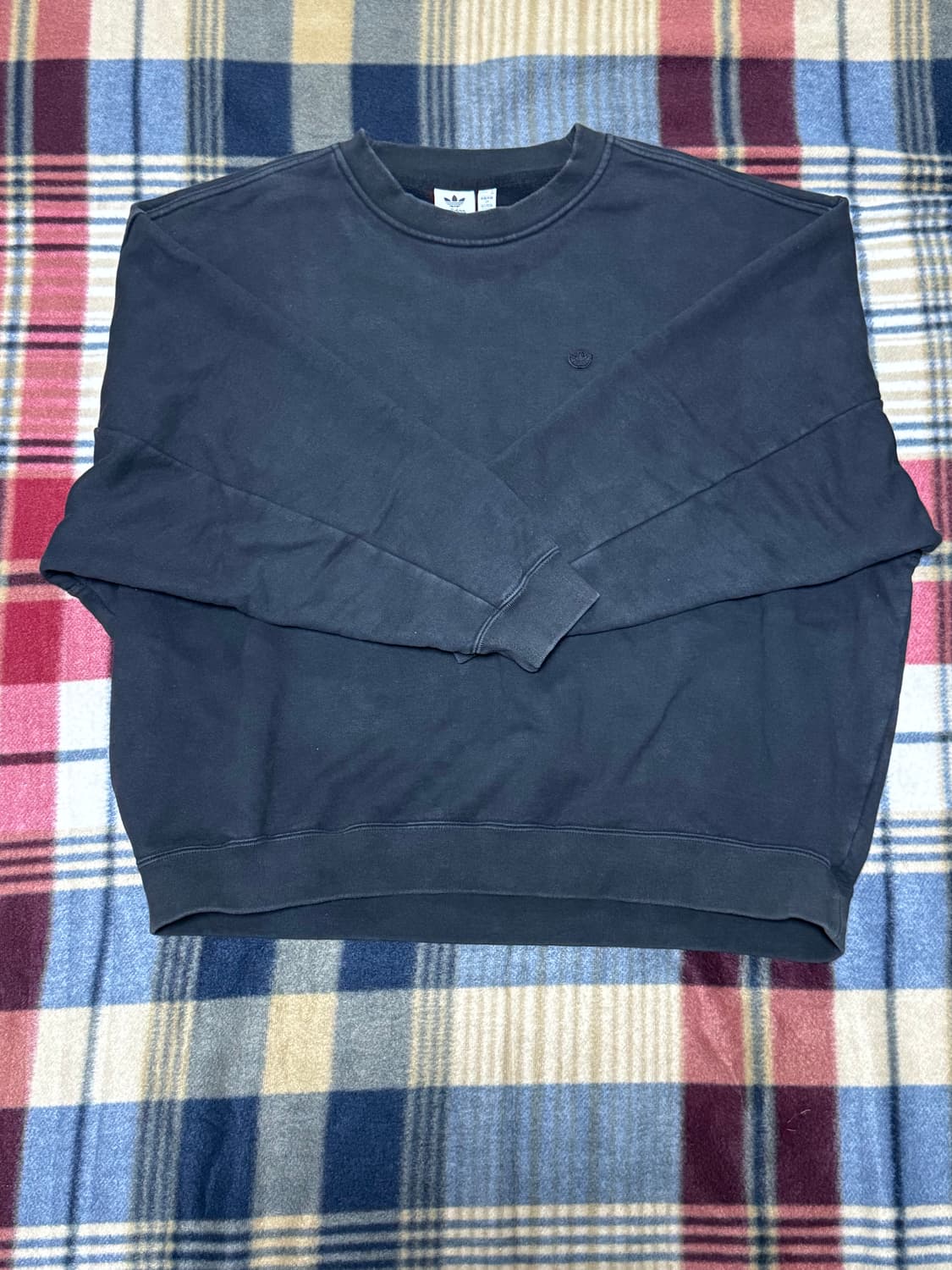 아디다스 스웻셔츠 (페이디드 블랙, L) 상품이미지1