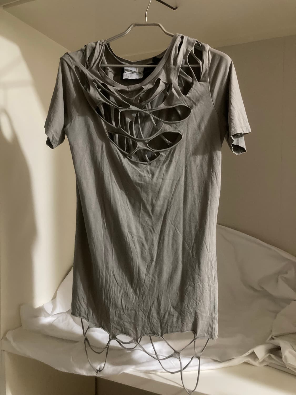 distressed cutout tee dress 상품이미지1