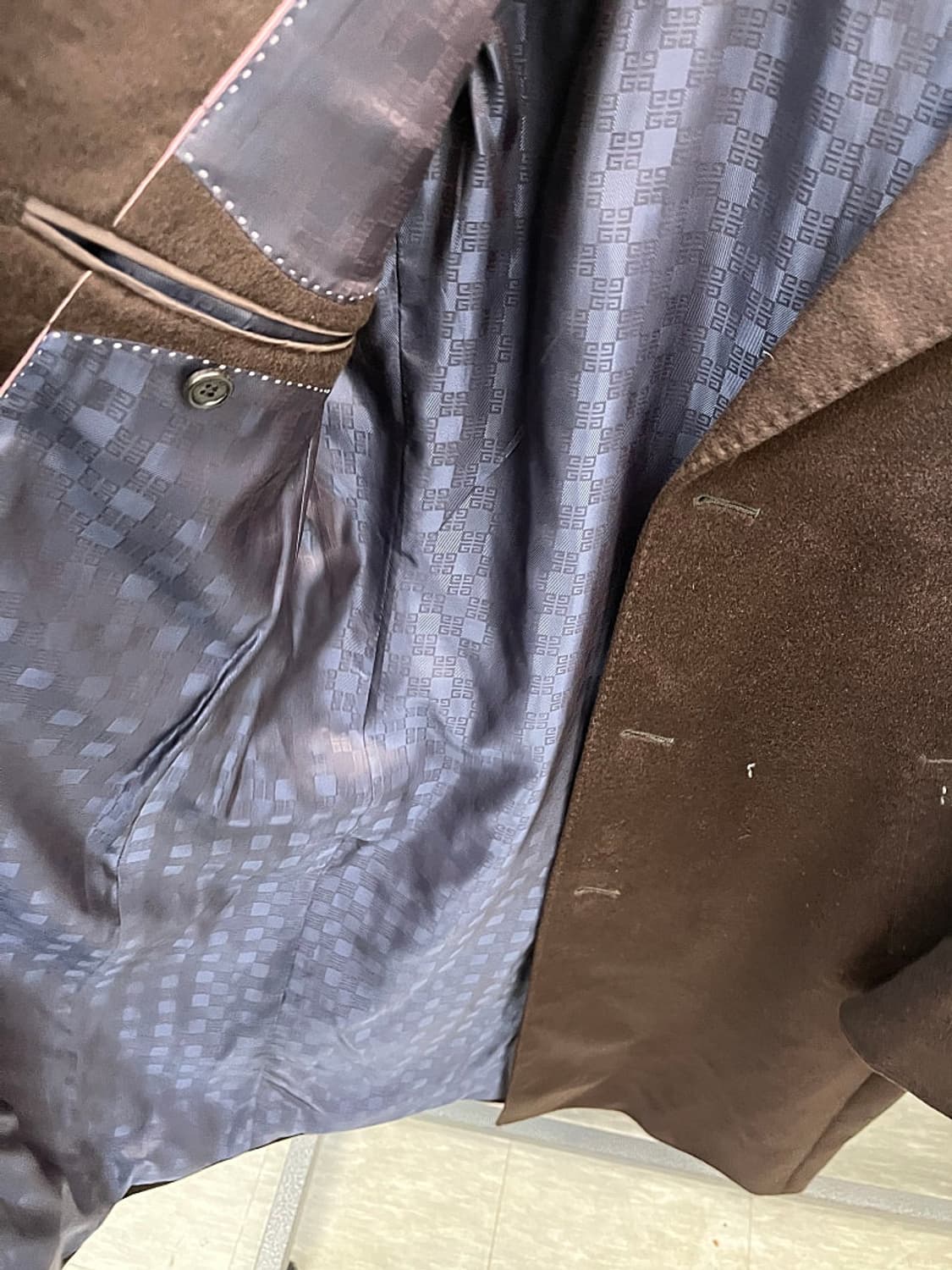 100) 지방시 초코브라운 캐시미어100% 코트  상품이미지4