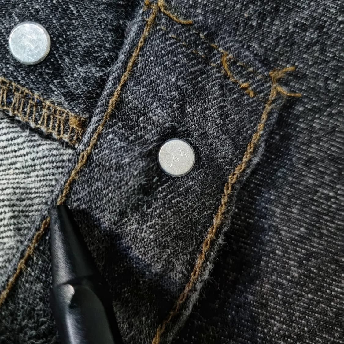 90s USA 리바이스 501 흑청 32/34 irregular 준신품 상품이미지5