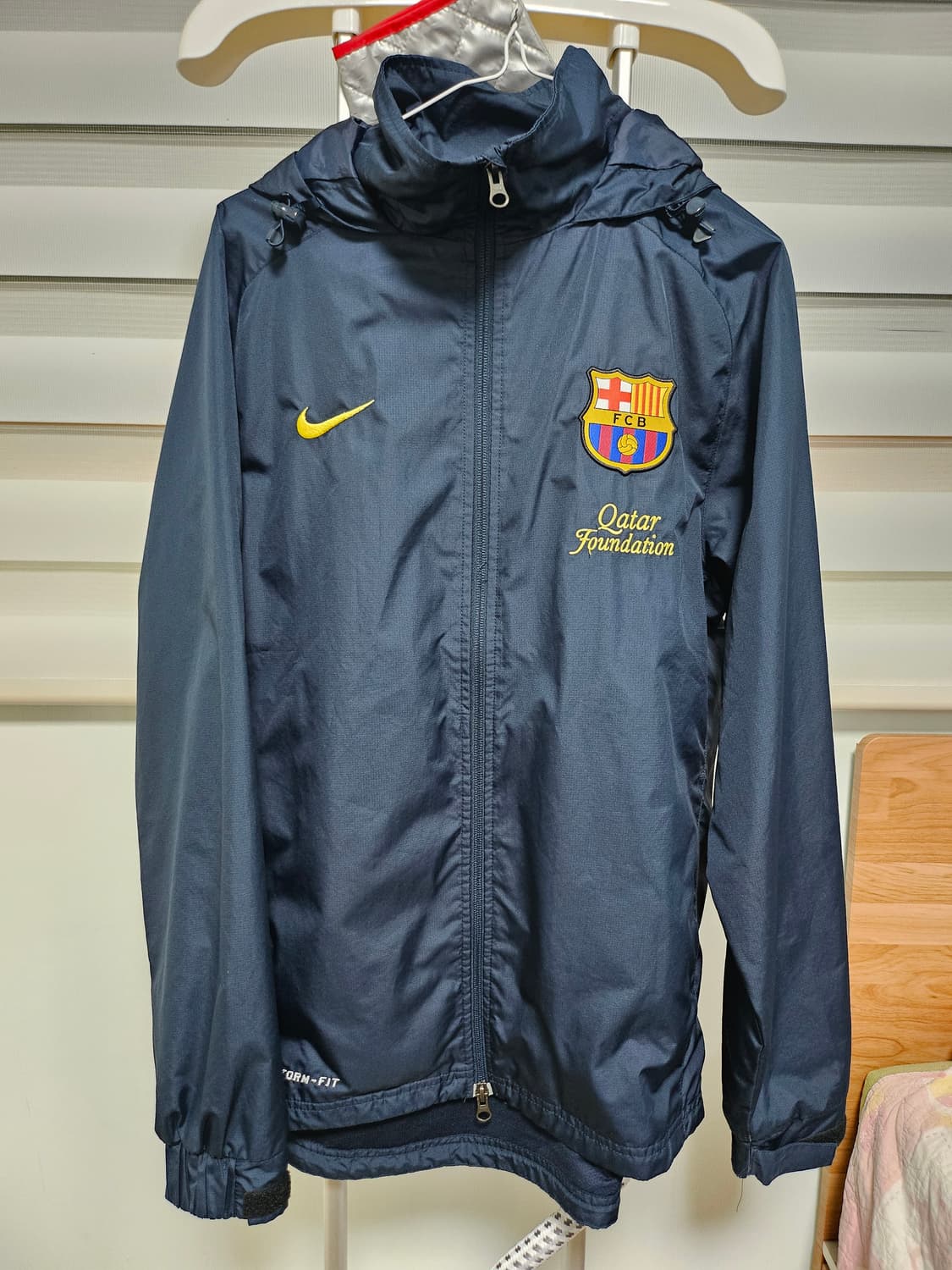 나이키 바르셀로나 바람막이자켓 판매합니다 상품이미지1