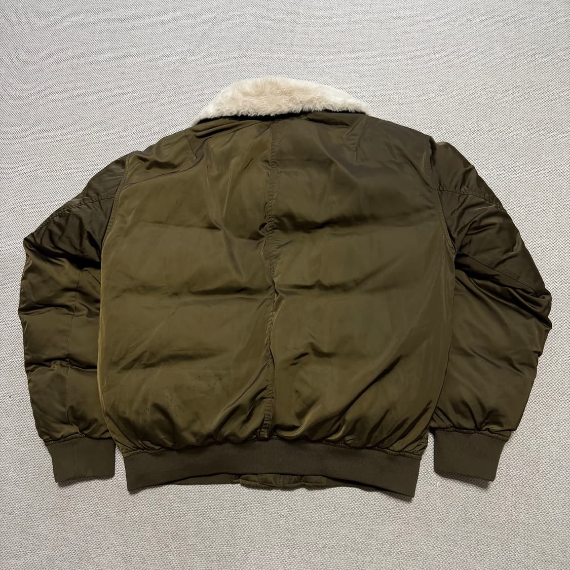 내셔널지오그래픽 넥 트리밍 카키 항공 패딩 자켓 상품이미지6