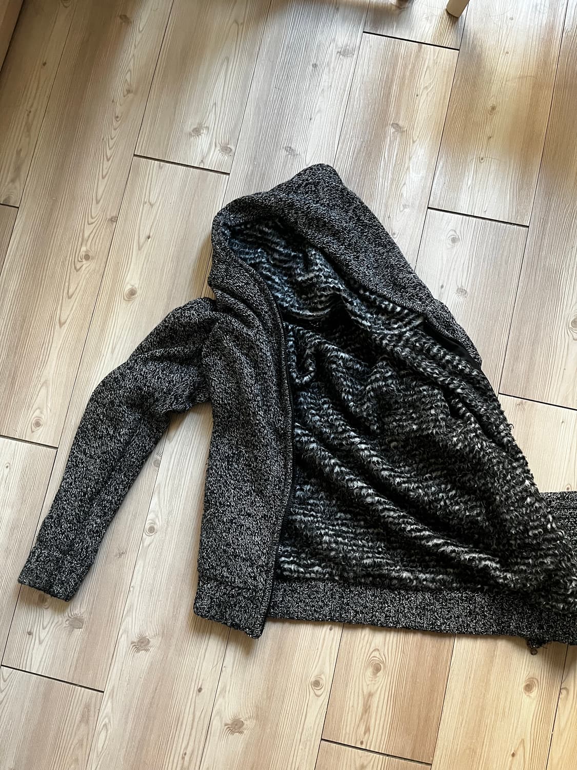 v kei grey knit hoodie 상품이미지4