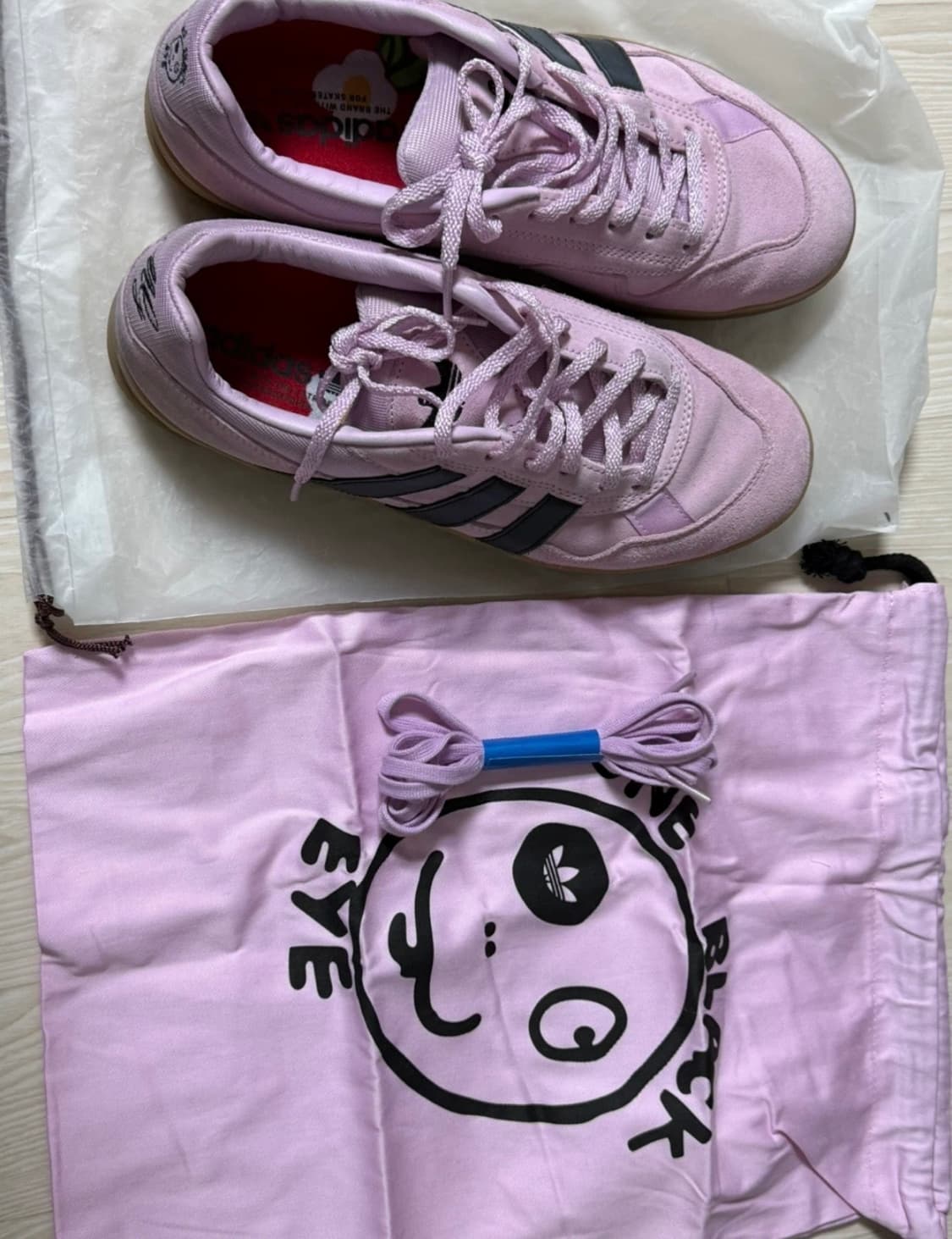 아디다스X마크곤잘레스 알로하 슈퍼 라이트 오키드 코어 블랙 (270) 상품이미지1