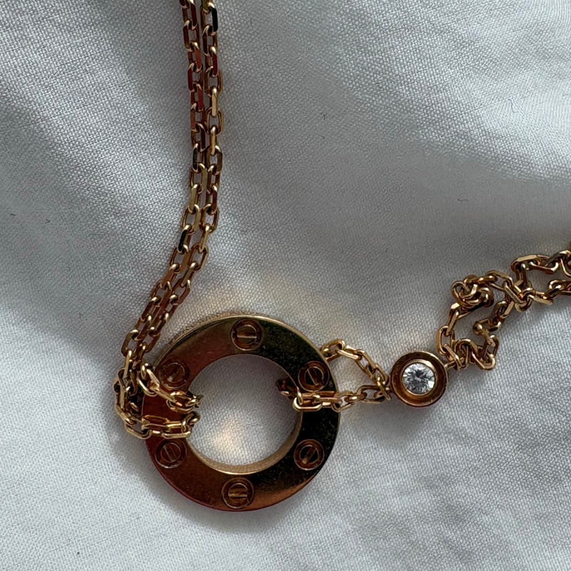 까르띠에 러브 펜던트 목걸이 다이아몬드 옐로우 골드 상품이미지2