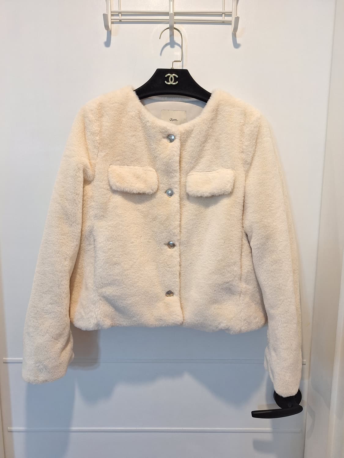 로엠 여성 퍼 자켓 상품이미지1