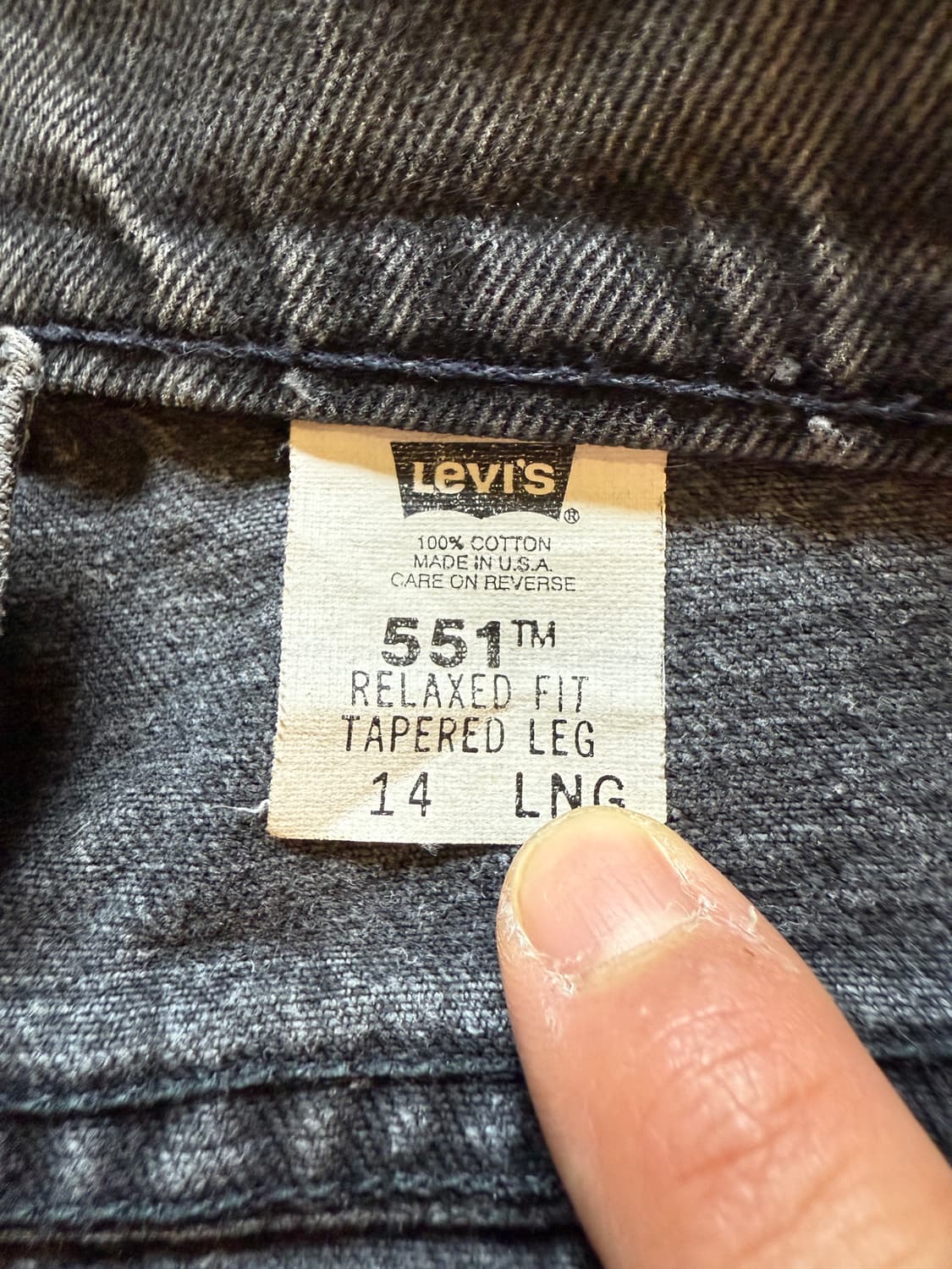 Levis 90년대 테이퍼드 블랙진 데님 페인팅 디자인 팬츠 상품이미지8