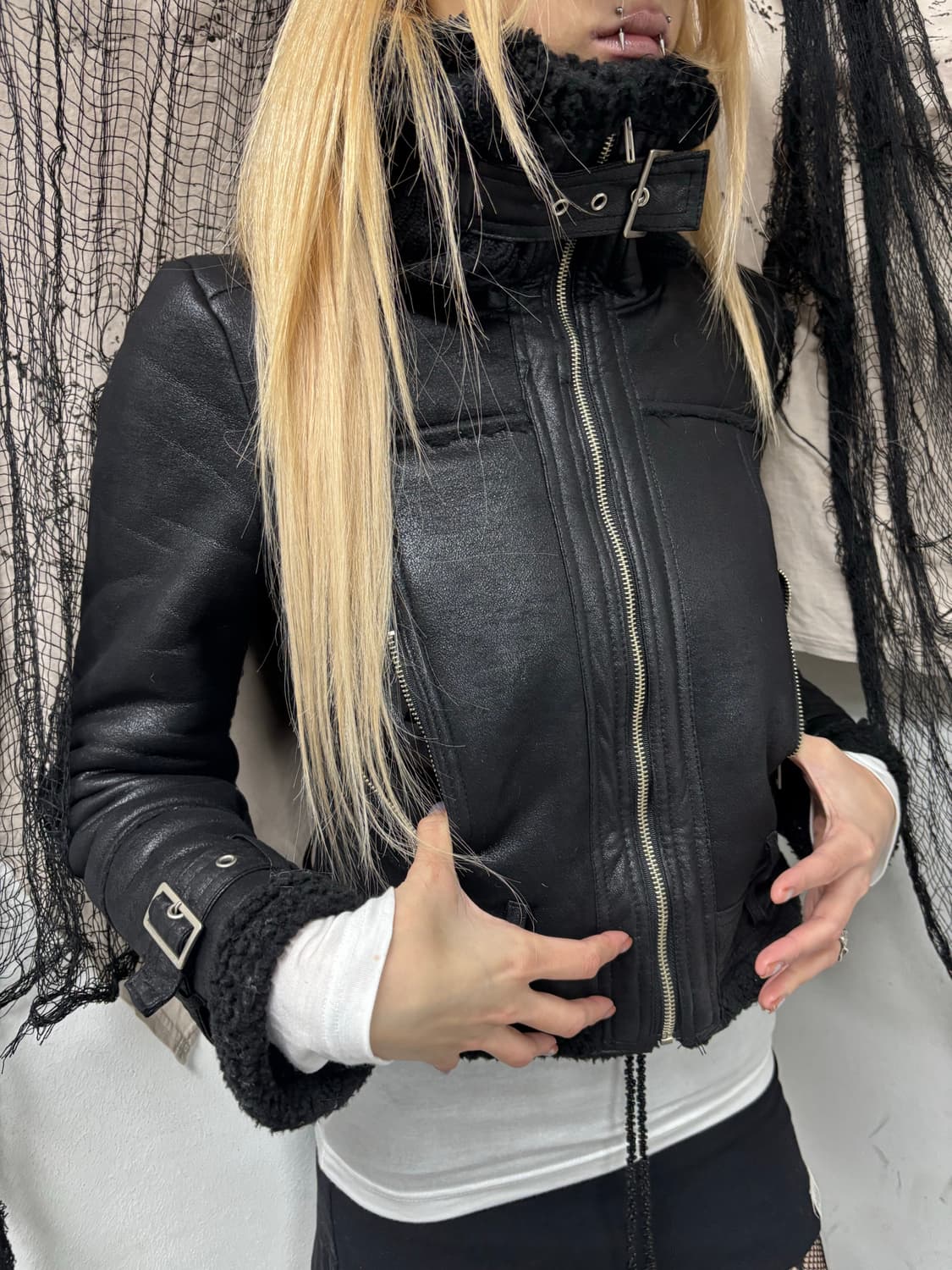 2000s High-Neck Buckle Mustang 상품이미지8