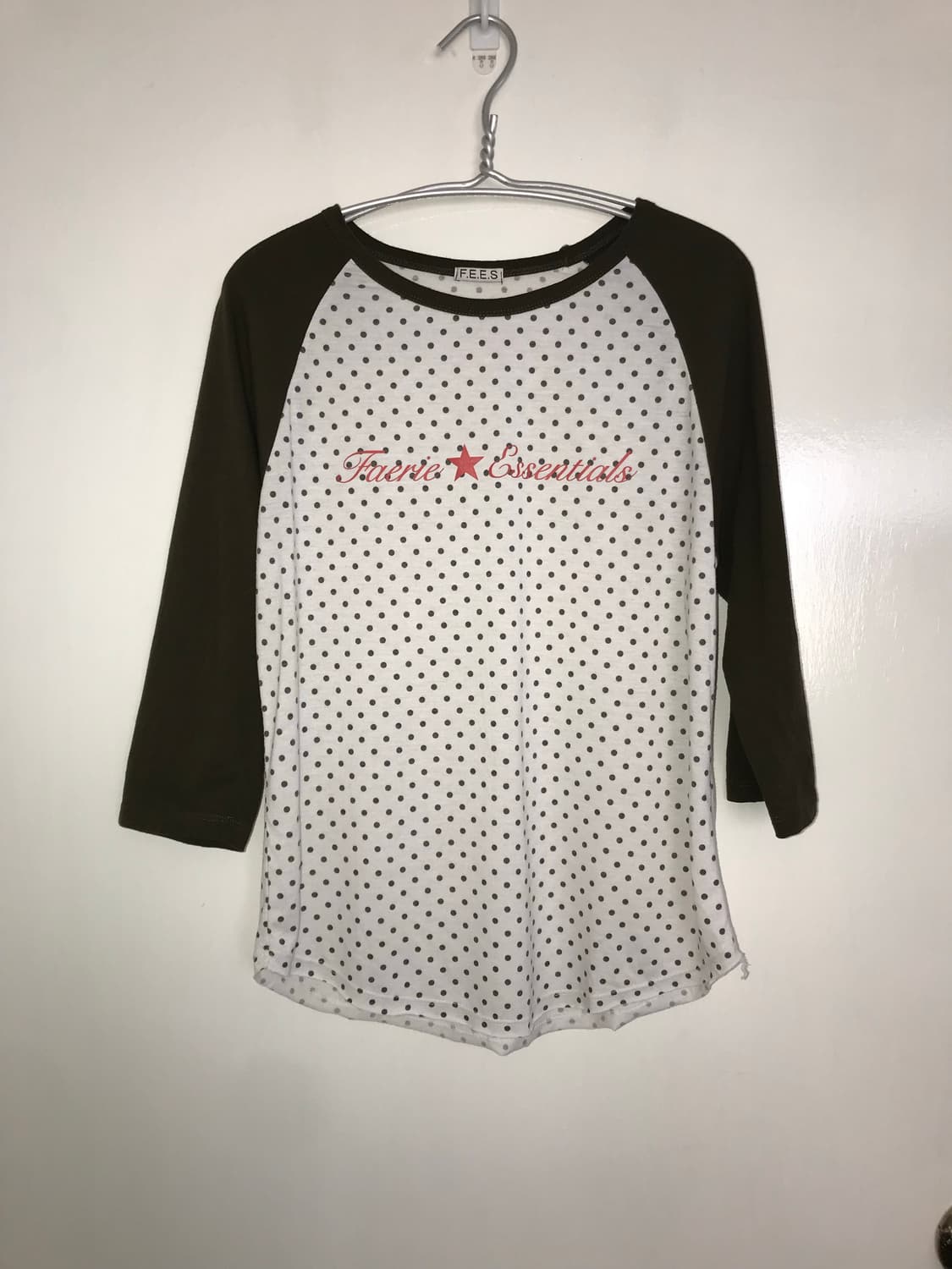 FAERIE Dot Raglan Sleeve Top  상품이미지4