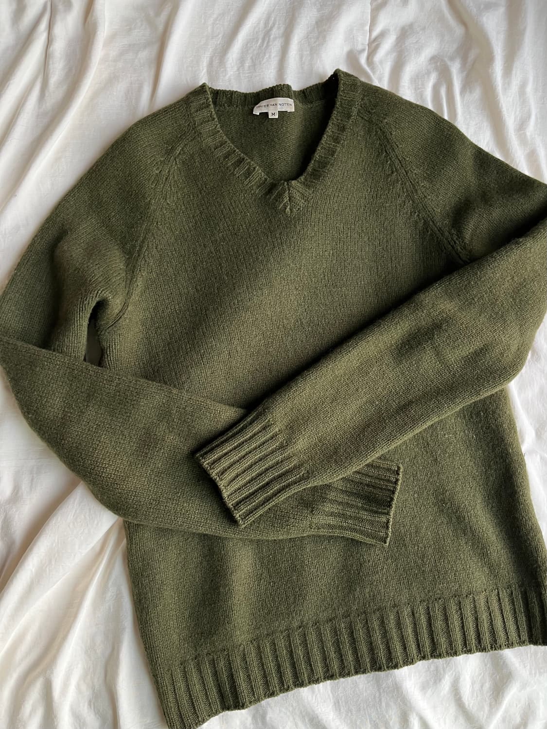 드리스반노튼 니트 상품이미지2