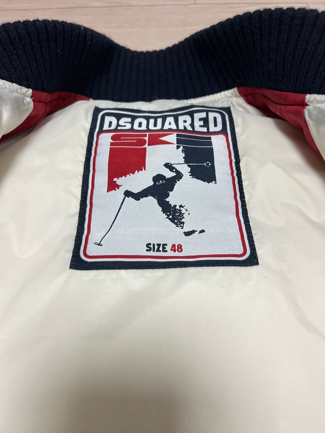 디스퀘어드 패딩 베스트 / 화이트네이비 배색 / 겨울 레이어드 상품이미지9