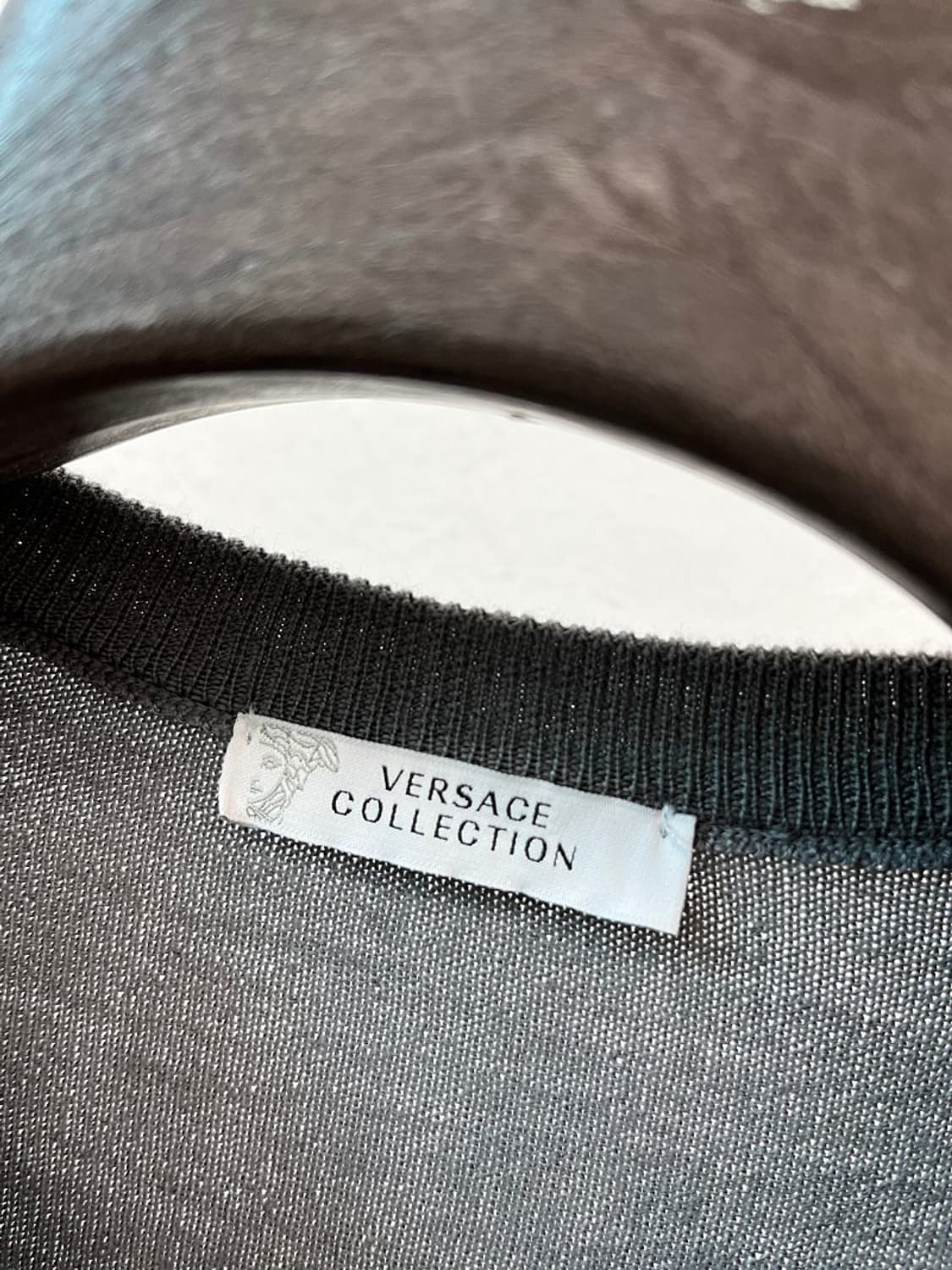 100) 베르사체 메두사 브이넥 니트  상품이미지2