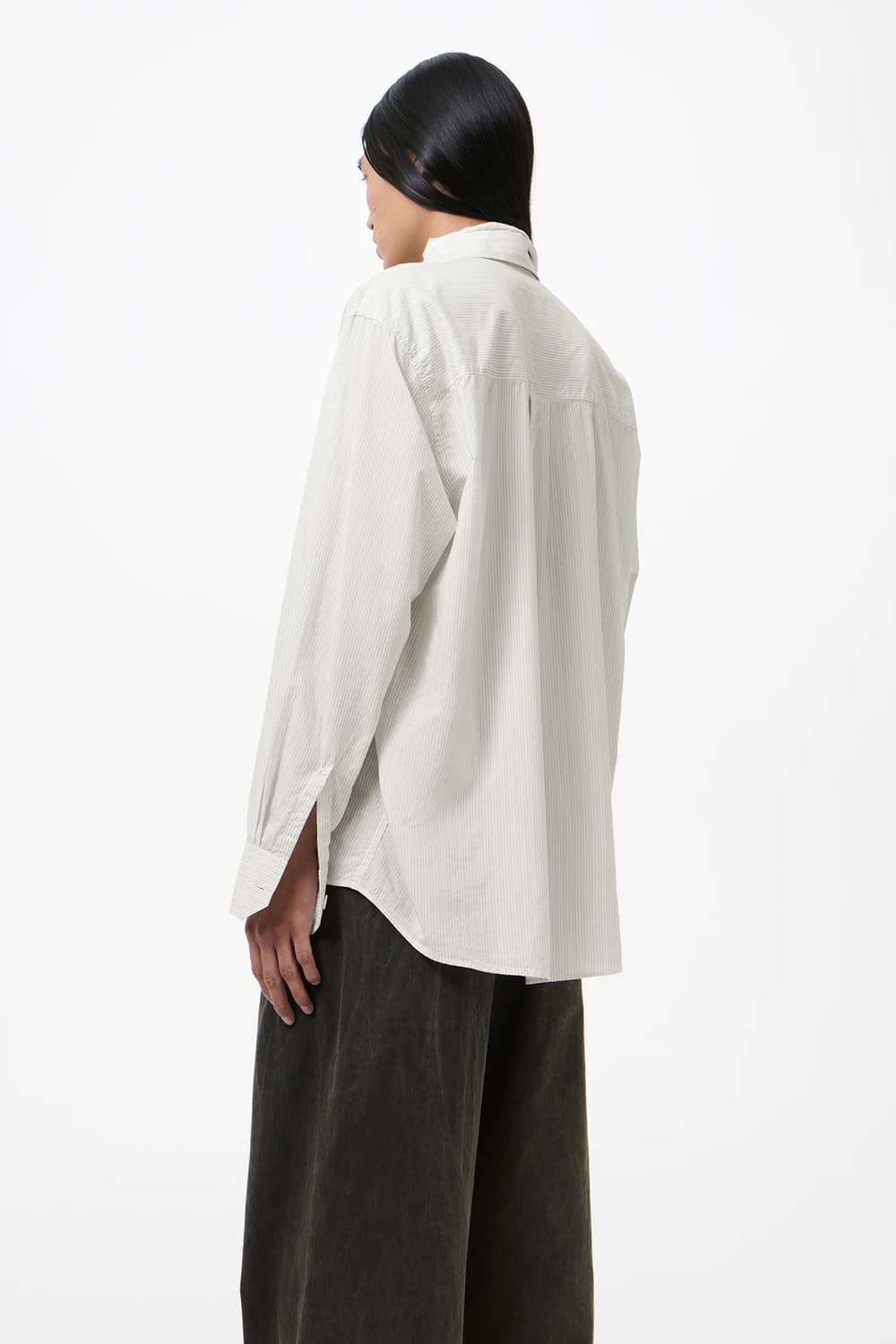 [46,48,50,52]아워레가시 26ss ABOVE 스트라이프 셔츠 상품이미지3