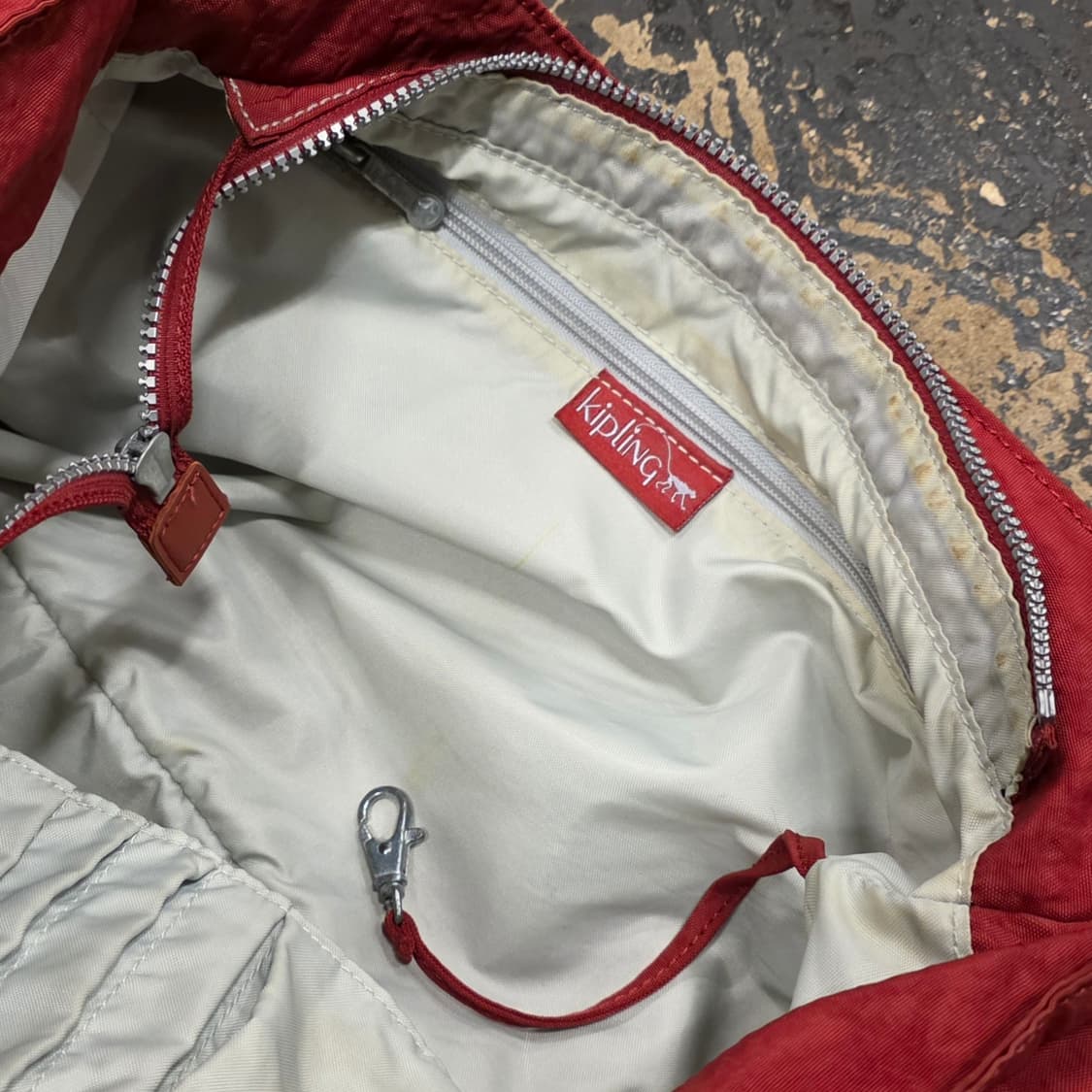 키플링 레드 숄더백  상품이미지9