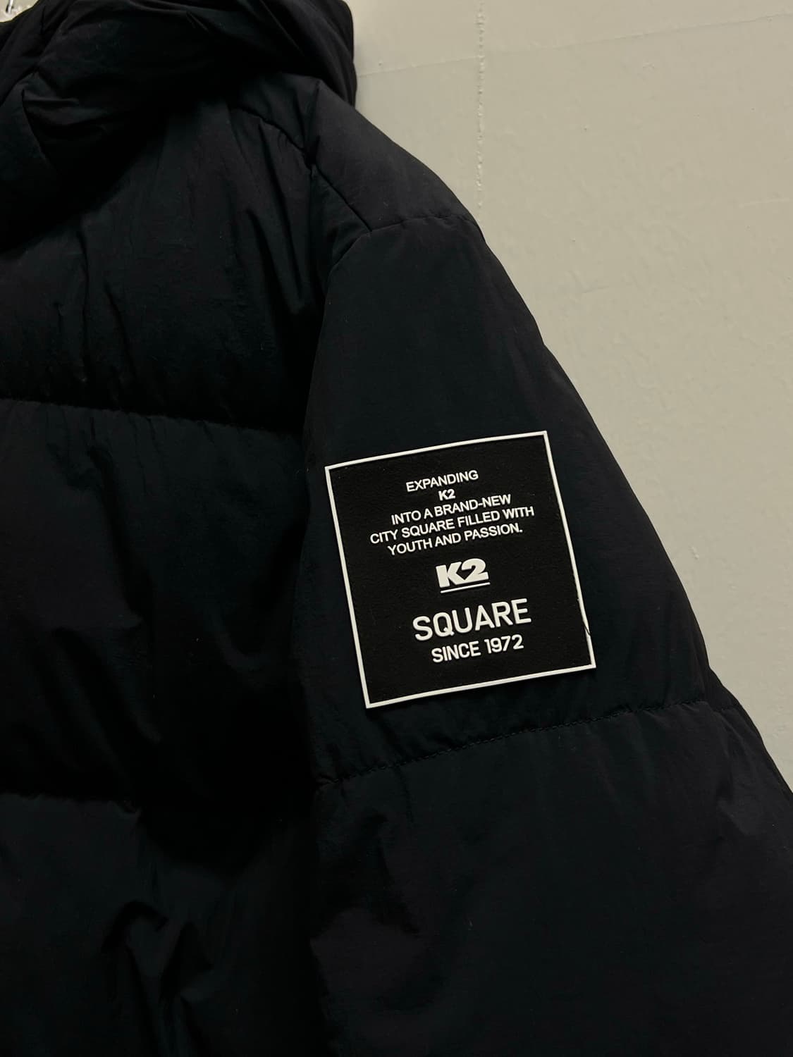 K2 비숑 셰르파 양털 뽀글이 리버시블 구스다운 자켓 아이보리/블랙 상품이미지3