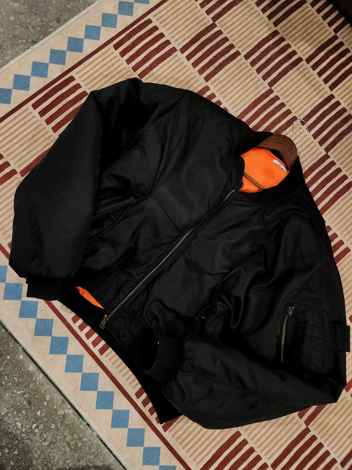 뉴치프시크 디피 ARMY MA-1 봄버 (os) 상품이미지1