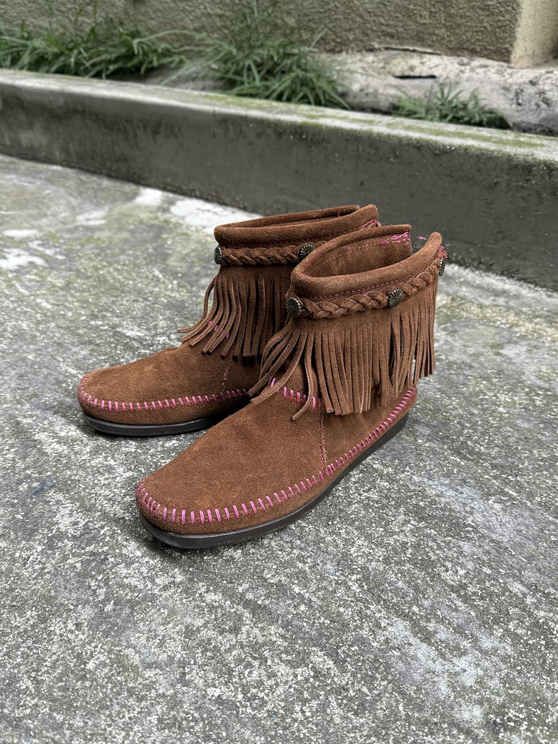 미네통카 X 아트모스 프린지 부츠 상품이미지1