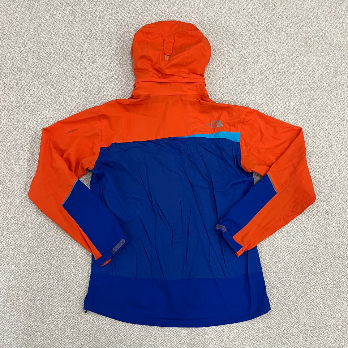 100 노스페이스 다이노시리즈 바람막이 0130M1 상품이미지4