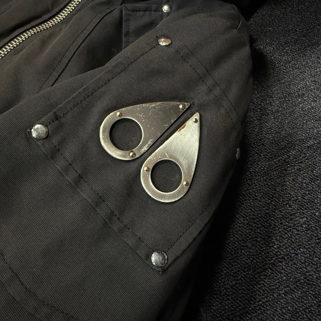 무스너클 블랙퍼 패딩  상품이미지3