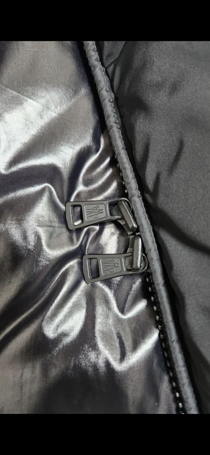 몽클레어 몽클라 2사이즈 패딩 상태 S급 상품이미지8