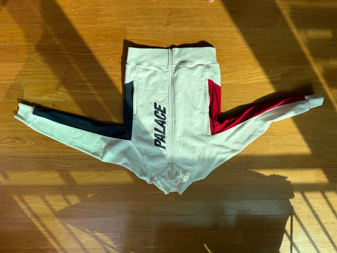 팔라스 짚업 L 상품이미지1