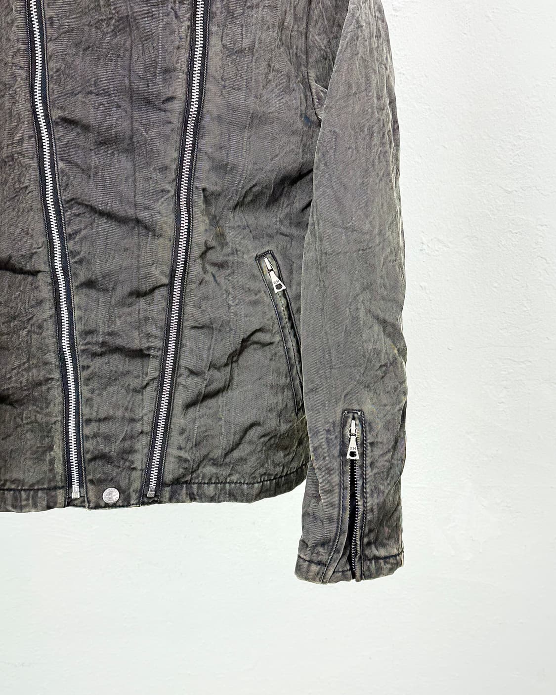 캐서린 햄넷 런던 쿼드 집 메탈기 나일론 라이더 자켓 상품이미지5