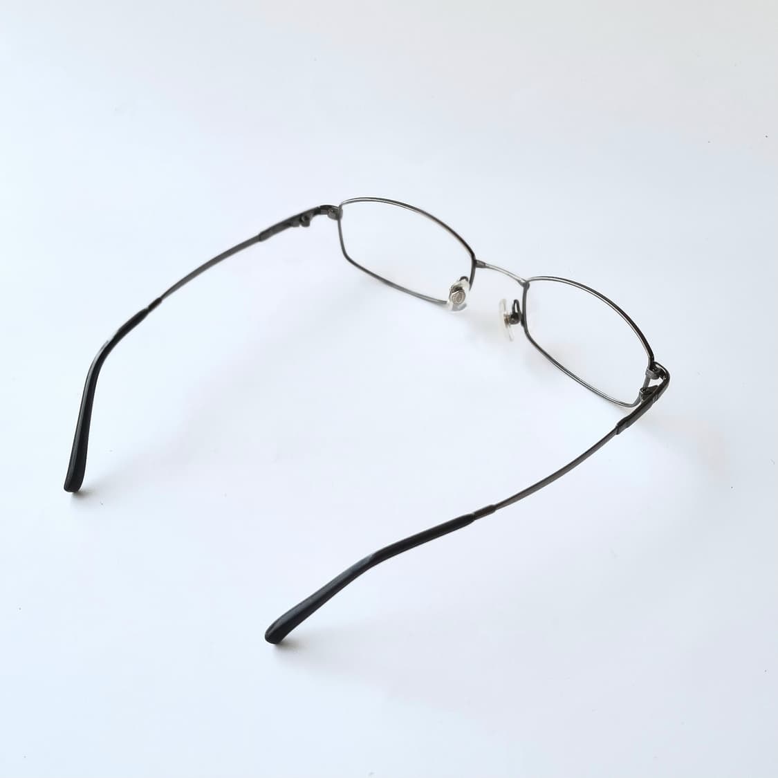 데드스탁  빈티지 무드 가득한 건메탈 오벌 프레임 안경테 734 상품이미지5