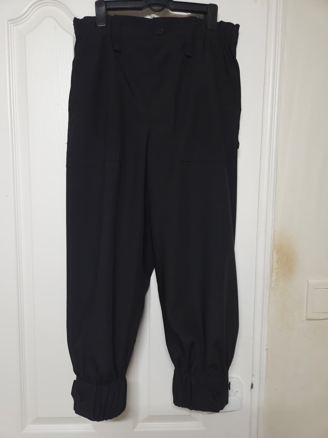 이세이 미야케 멘 크롭 조거 팬츠 블랙 2 사이즈 상품이미지1