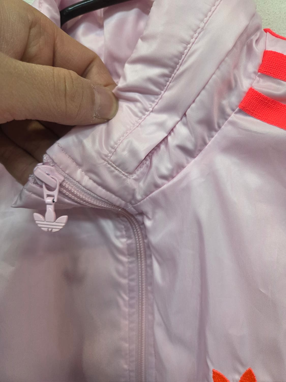 아디다스 연핑크 트랙탑 바람막이 후드자켓 90 상품이미지6