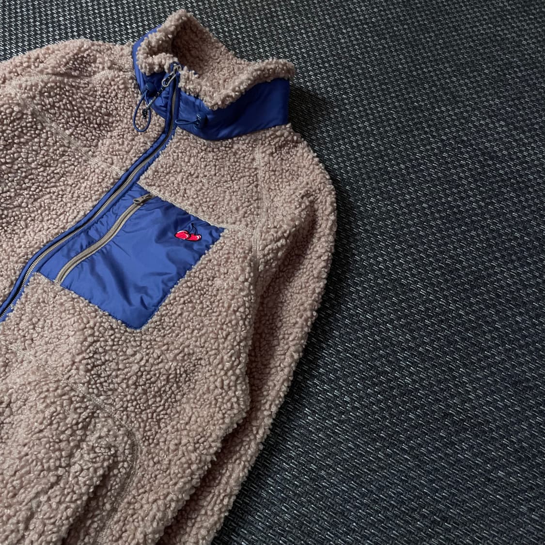 키르시 베이지 블루포켓 뽀글이 플리스 후드집업 1  상품이미지5