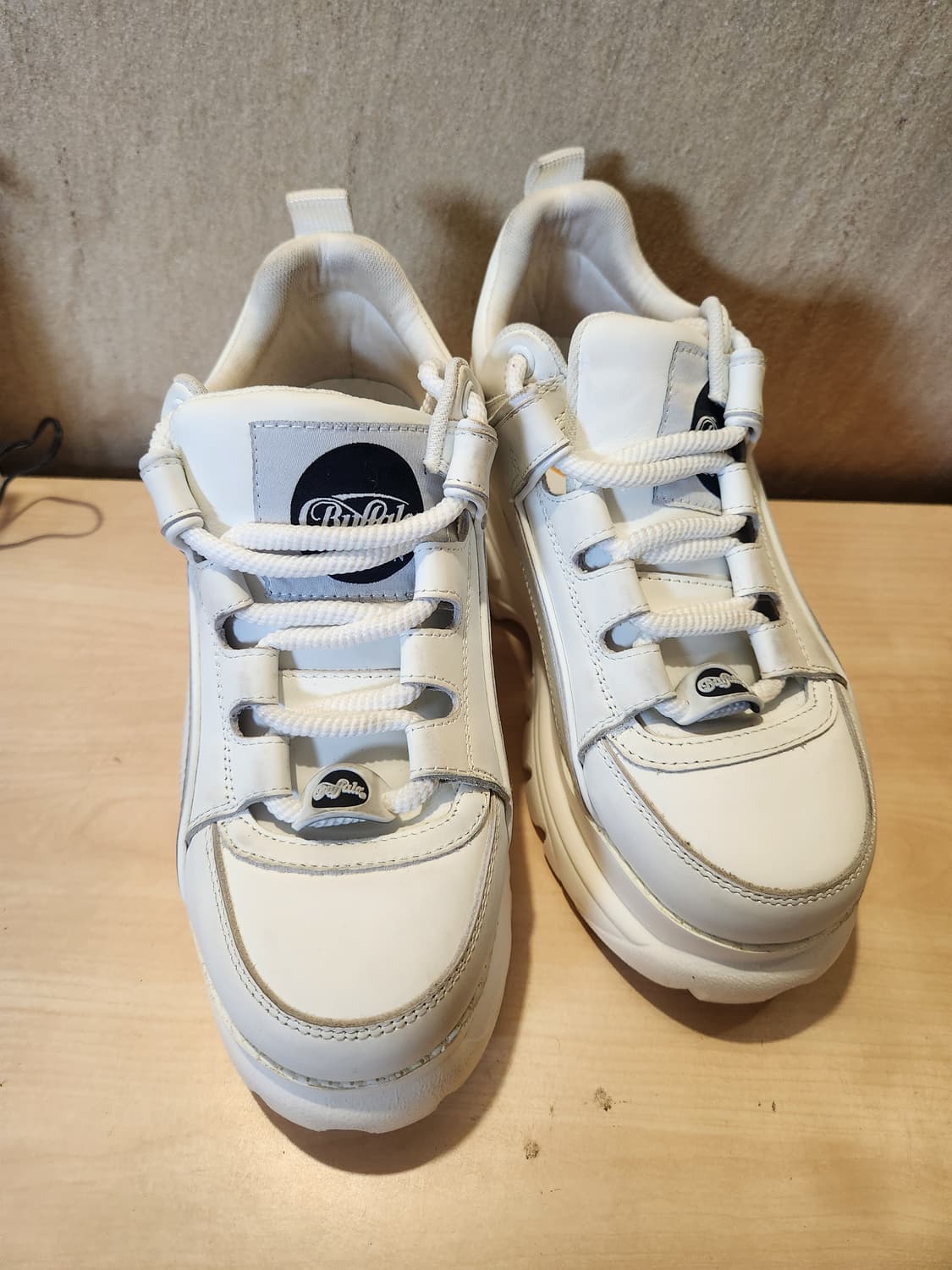 Buffalo 런던 화이트 청키 스니커즈 ✨ 8cm 키높이 레어템 상품이미지4