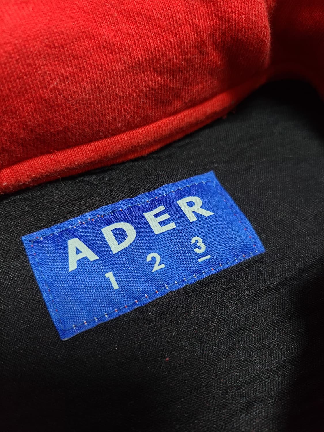 아더에러 자수 로고 후드티 상품이미지4