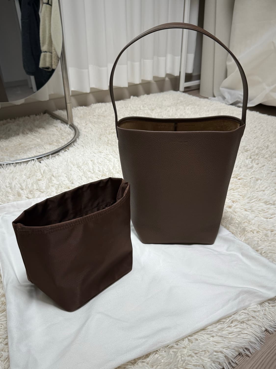 더로우 파크백 미디엄 다크올리브 (새상품급) 상품이미지1