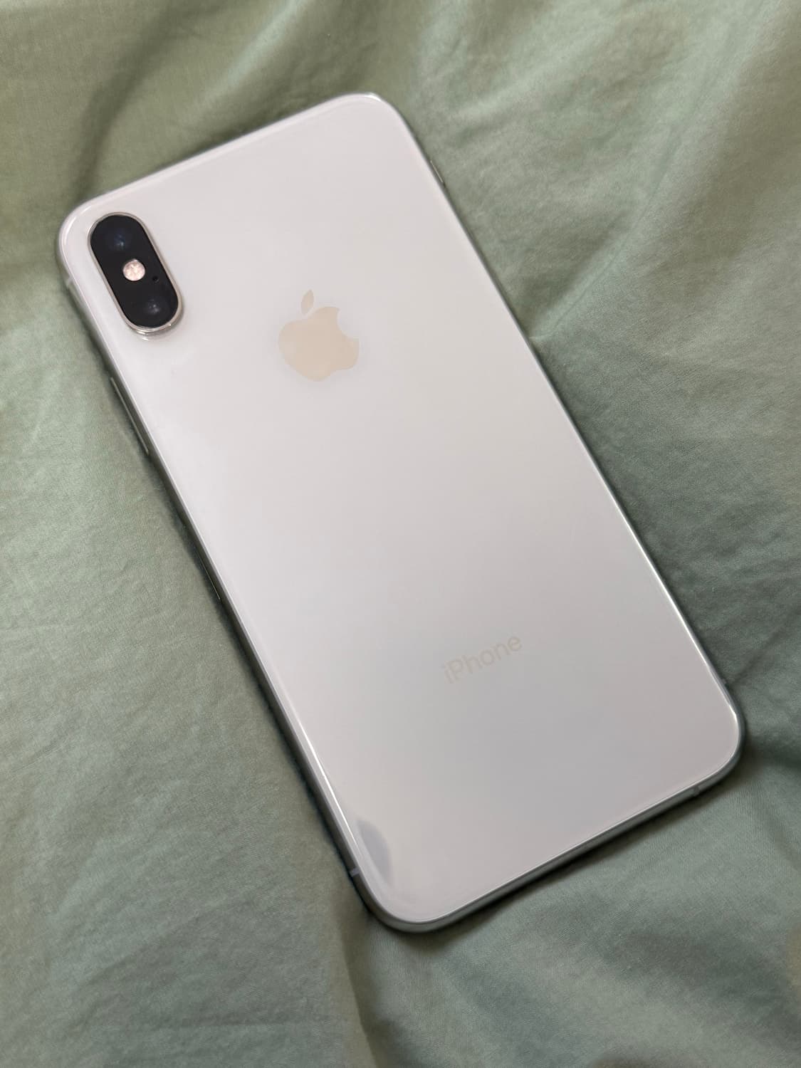 아이폰xs 실버 64기가  상품이미지1